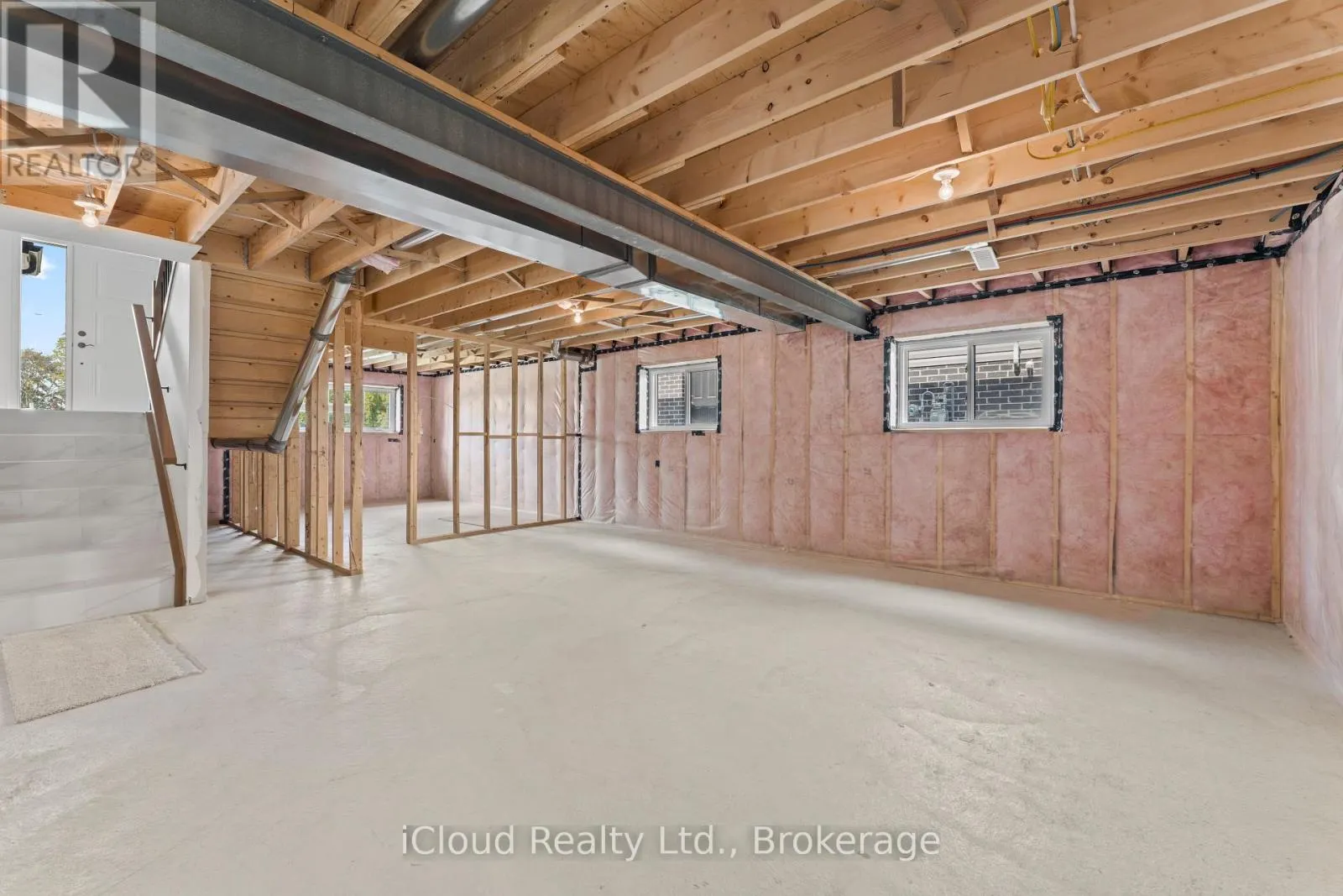 22 KINGSBRIDGE DRIVE