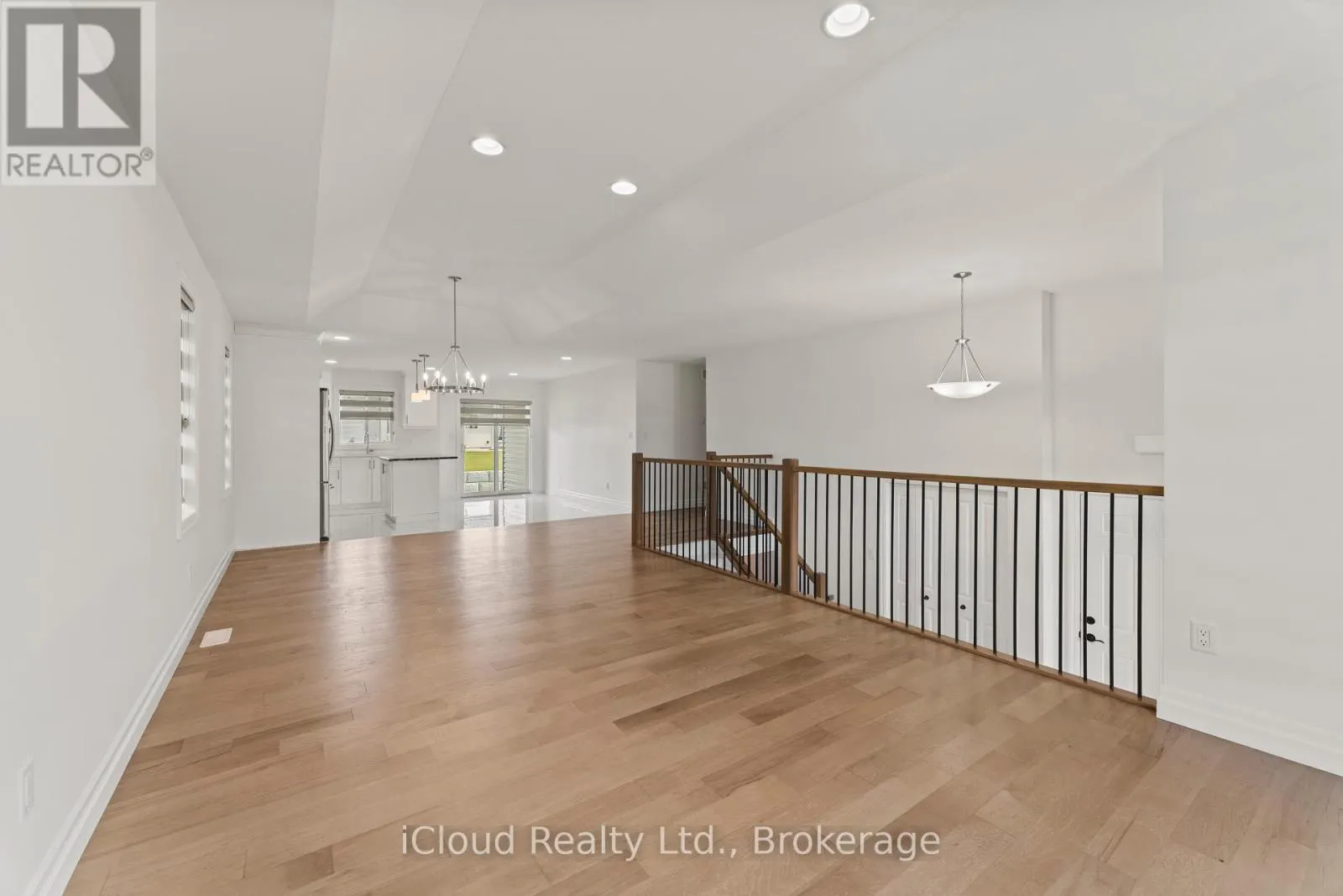 22 KINGSBRIDGE DRIVE