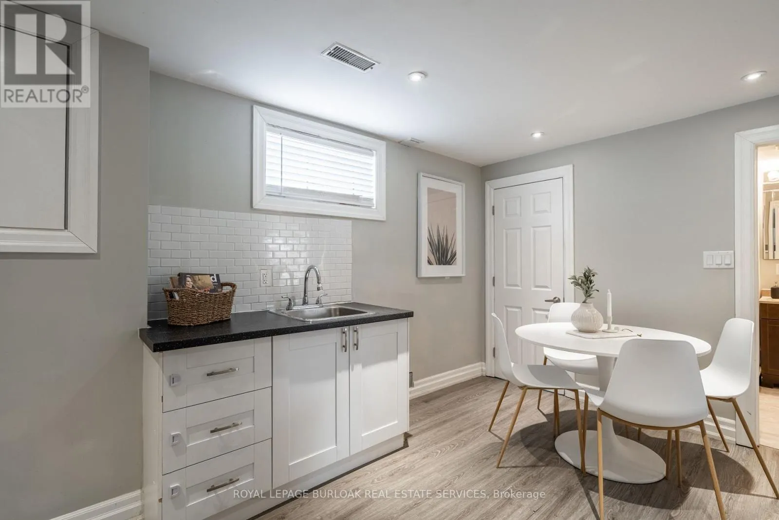 LOWER - 34 BRIARWOOD CRESCENT