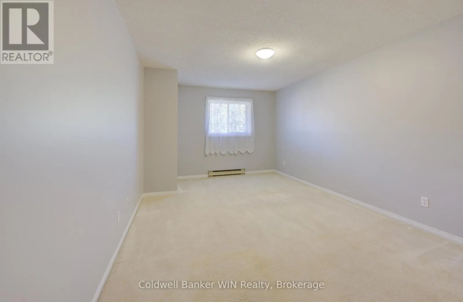 302 - 440 DURHAM STREET W, #302
