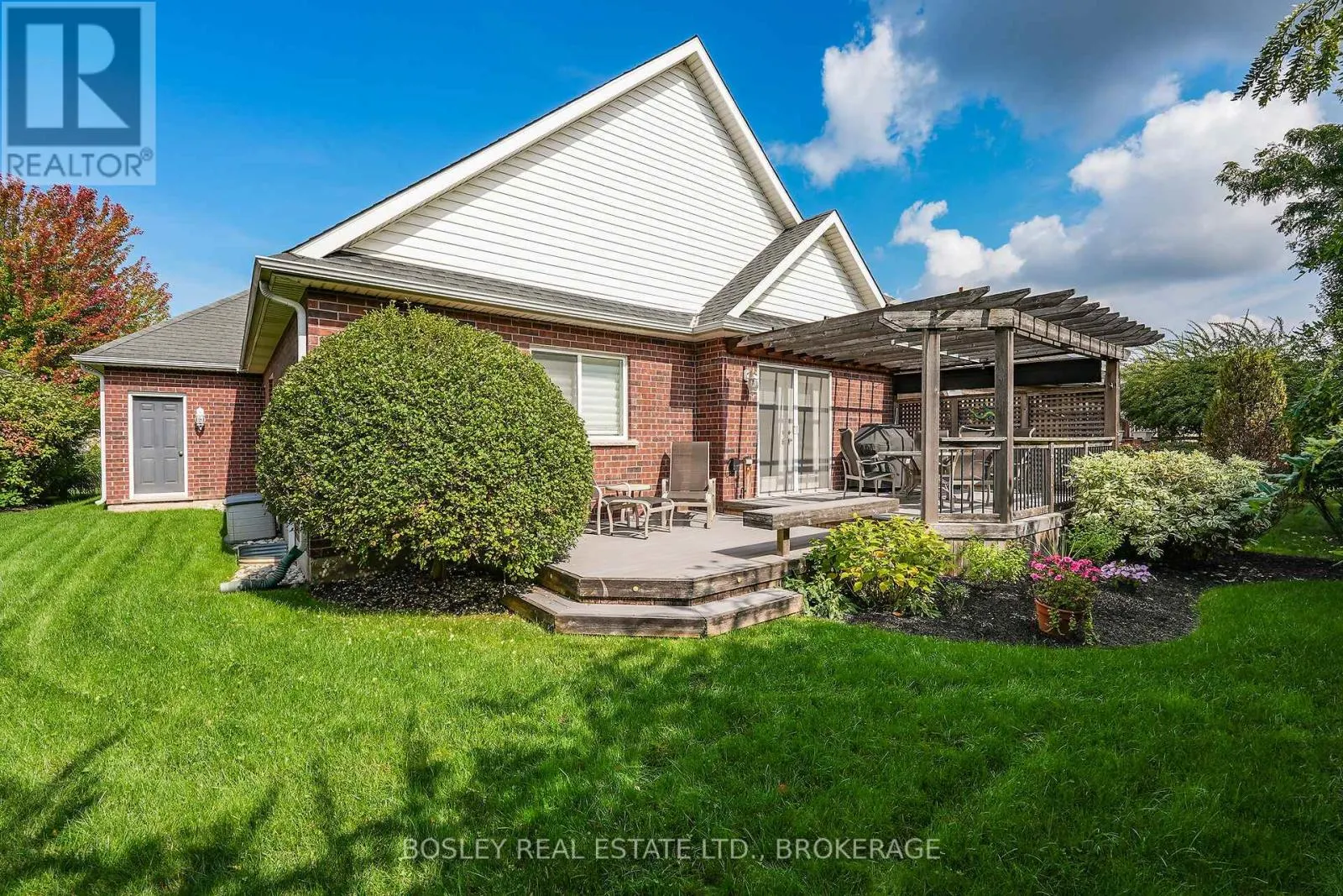 43 LORETTA DRIVE