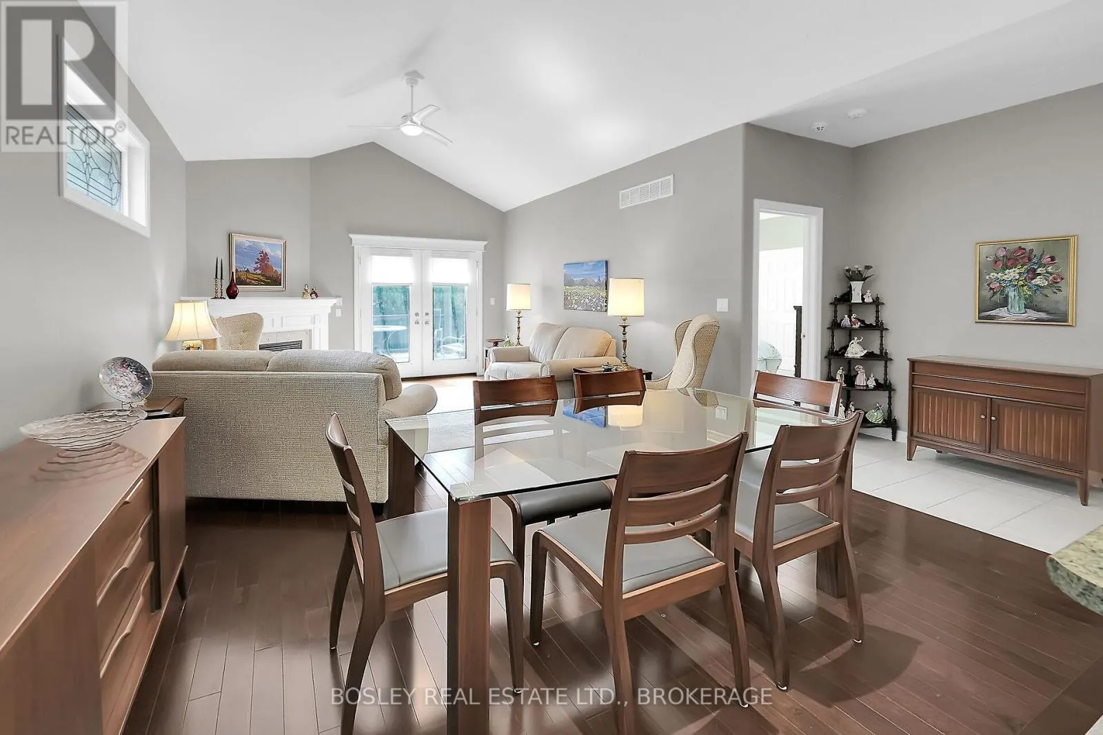 43 LORETTA DRIVE