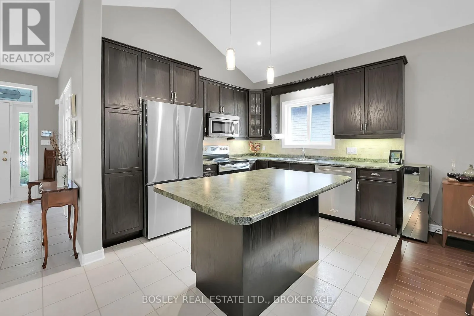 43 LORETTA DRIVE