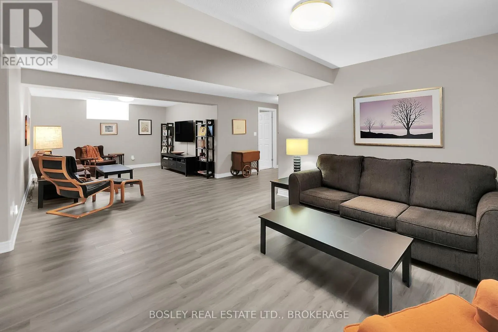 43 LORETTA DRIVE