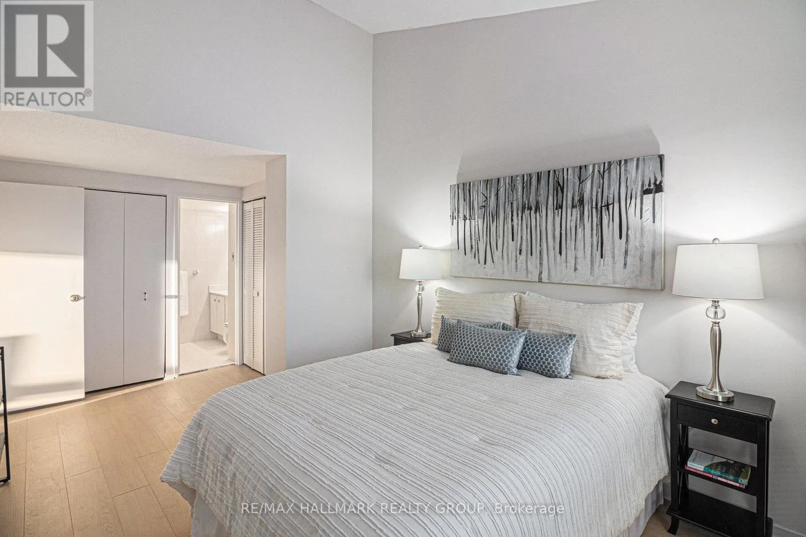 PH1 - 158C MCARTHUR AVENUE
