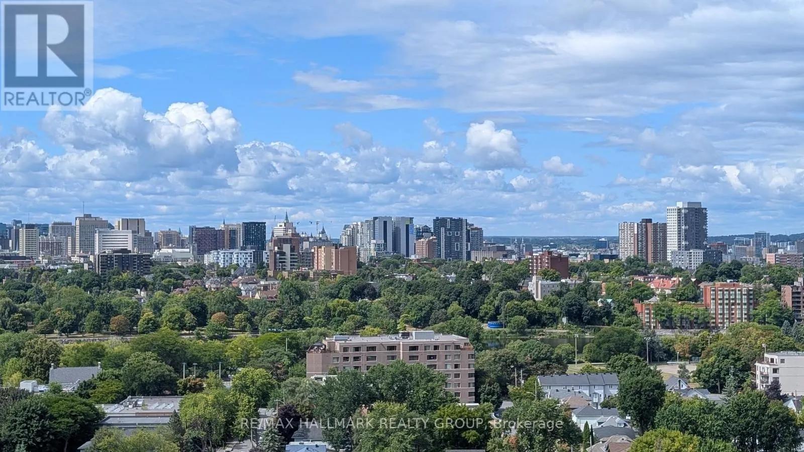 PH1 - 158C MCARTHUR AVENUE