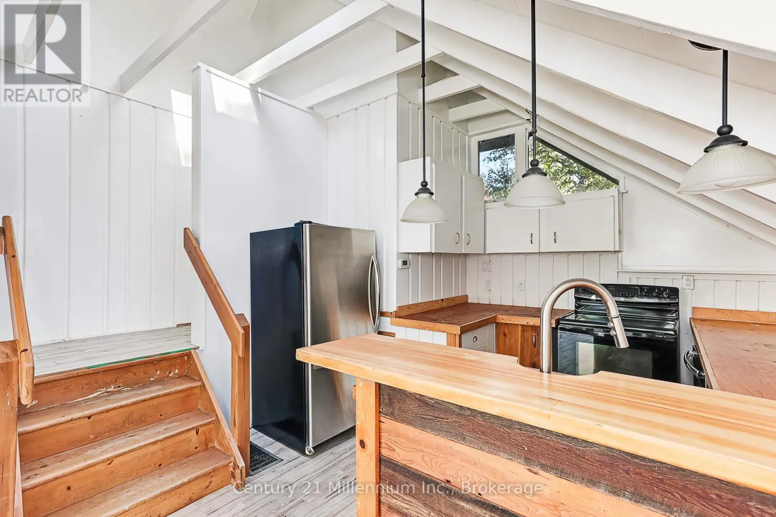 178 SLEEPY HOLLOW ROAD