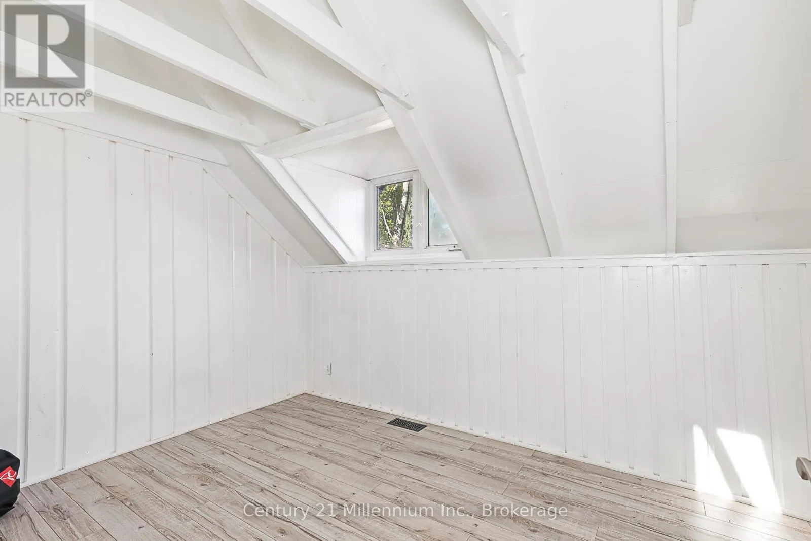 178 SLEEPY HOLLOW ROAD
