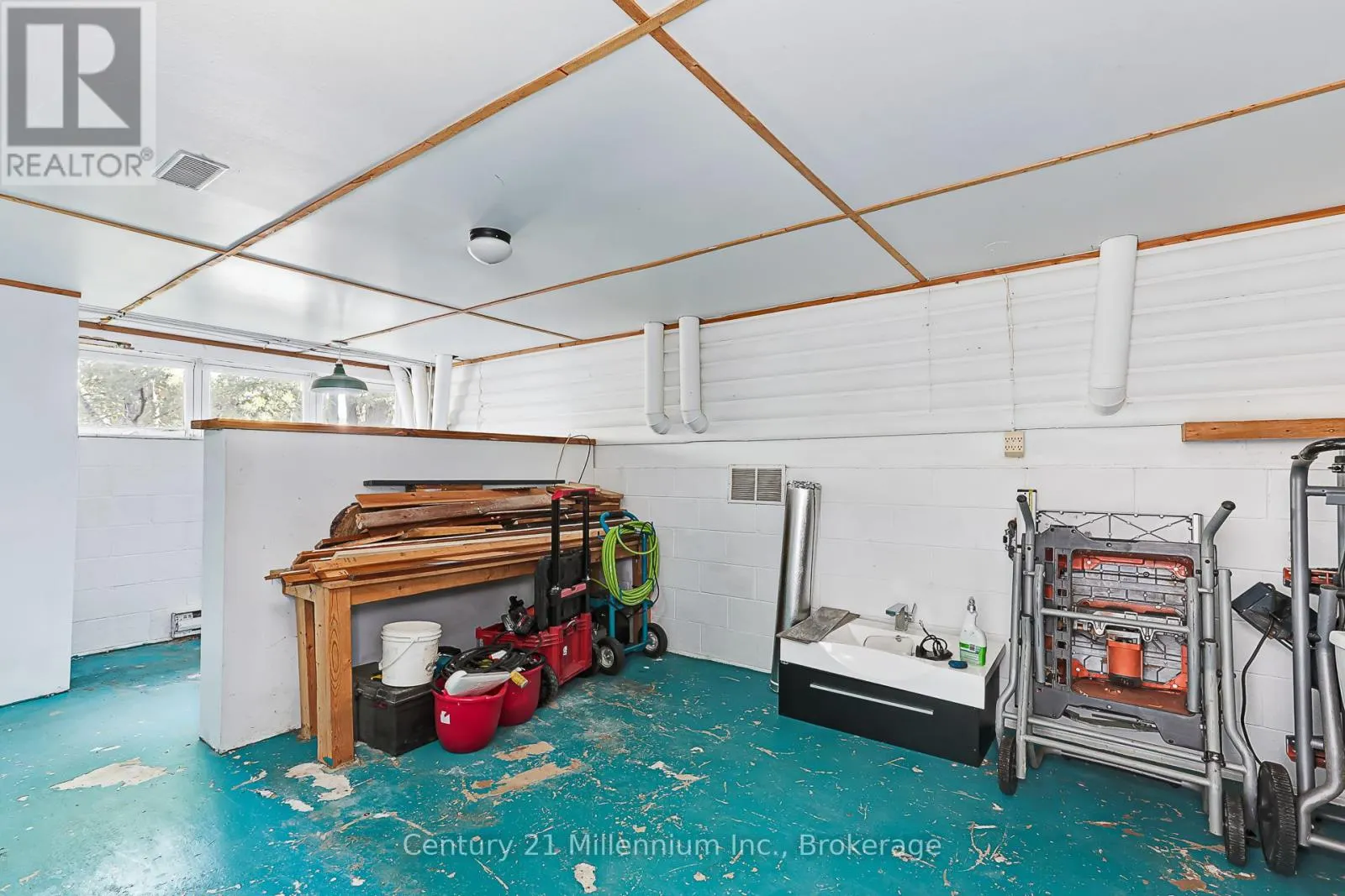 178 SLEEPY HOLLOW ROAD