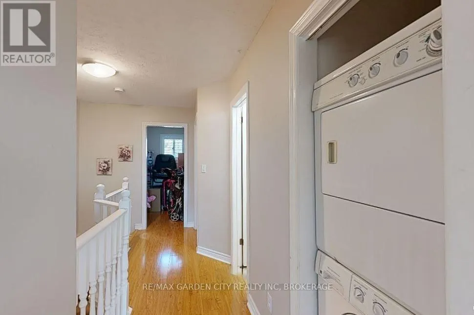 119 MAIN STREET W