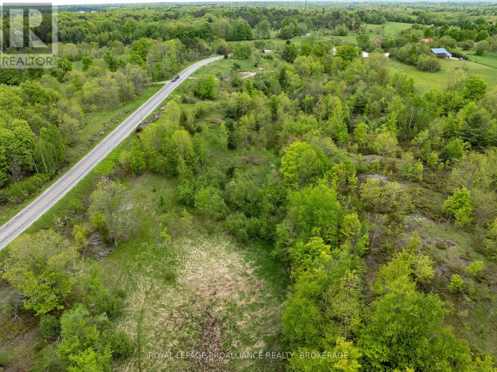 1147 LONG LAKE ROAD