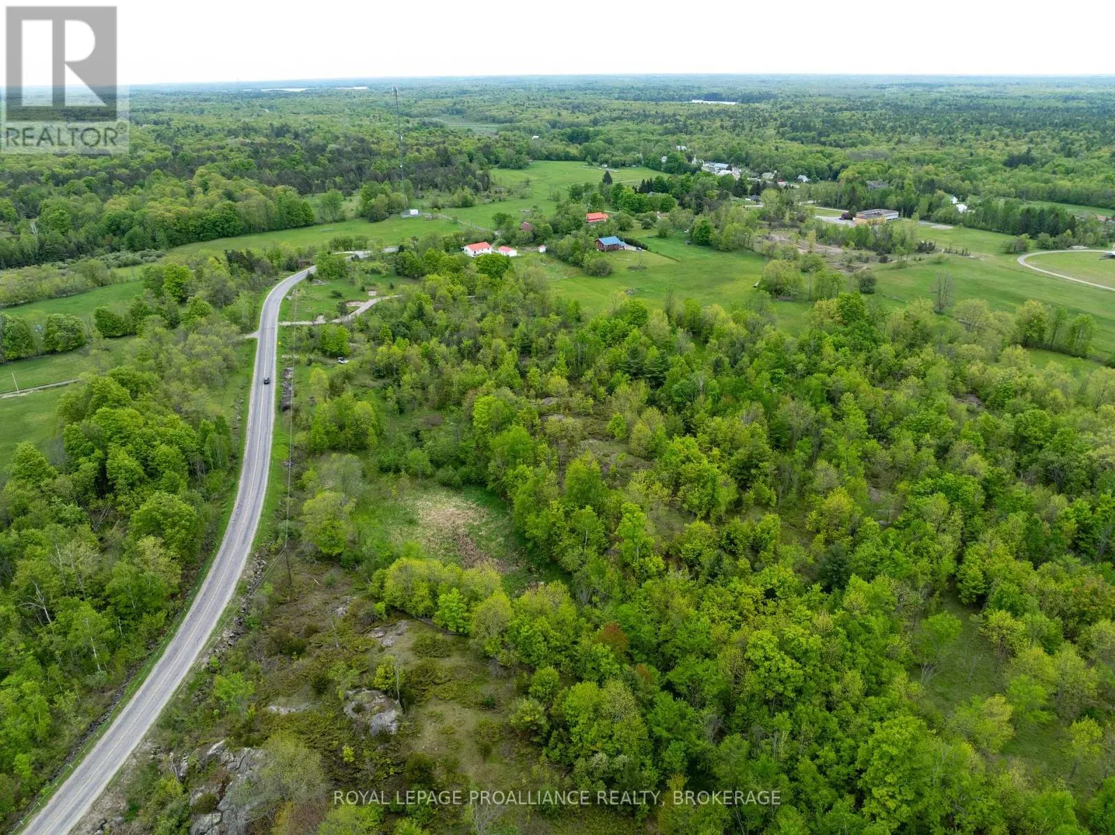 1147 LONG LAKE ROAD