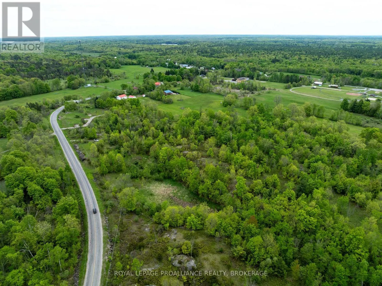 1147 LONG LAKE ROAD