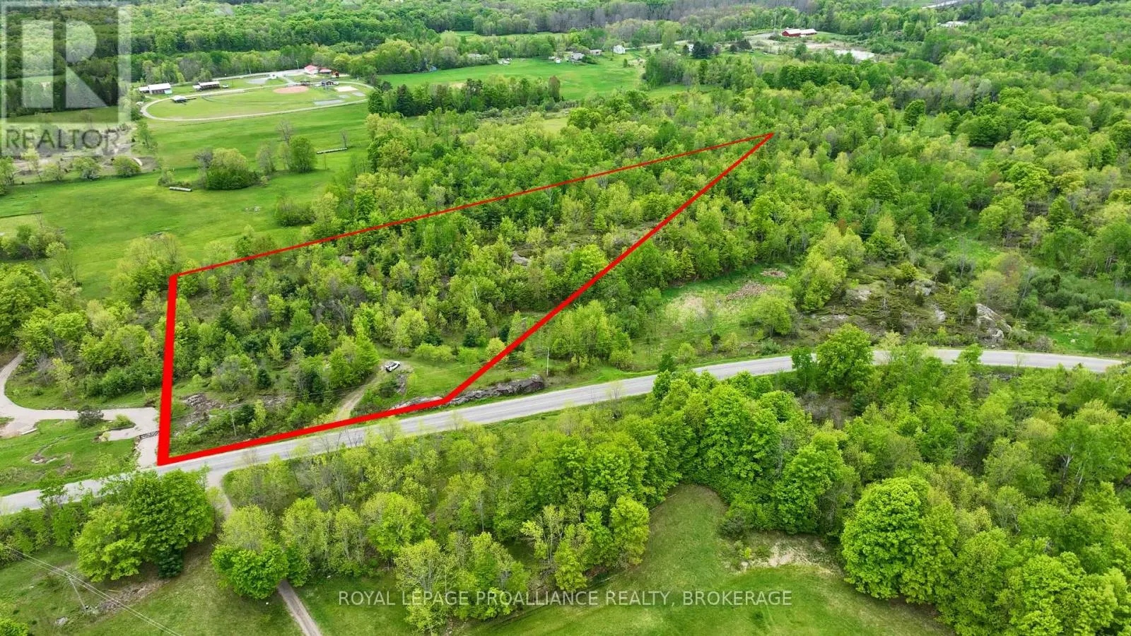 1147 LONG LAKE ROAD