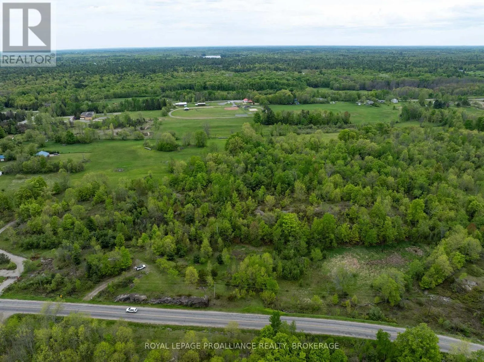 1147 LONG LAKE ROAD