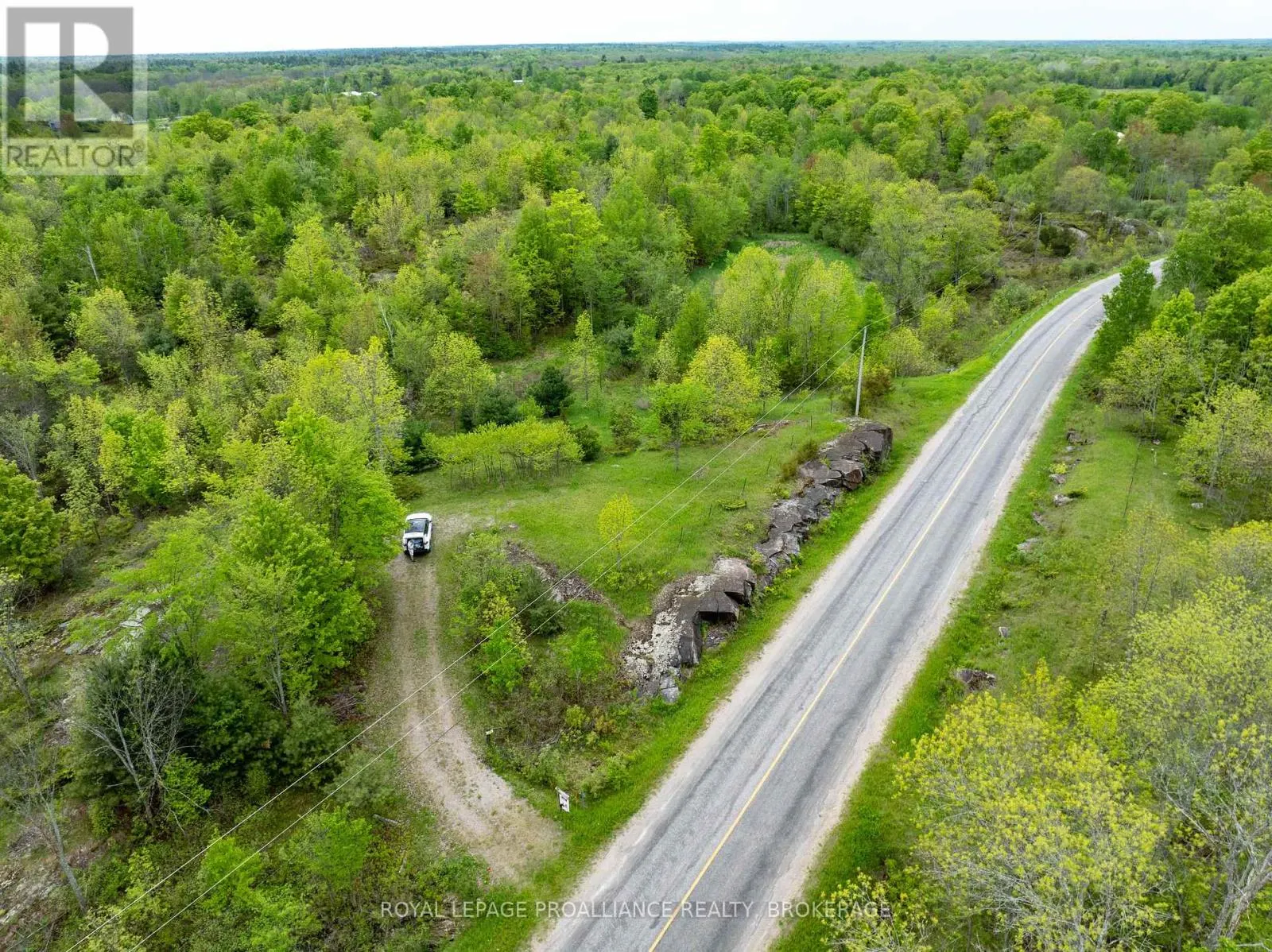 1147 LONG LAKE ROAD
