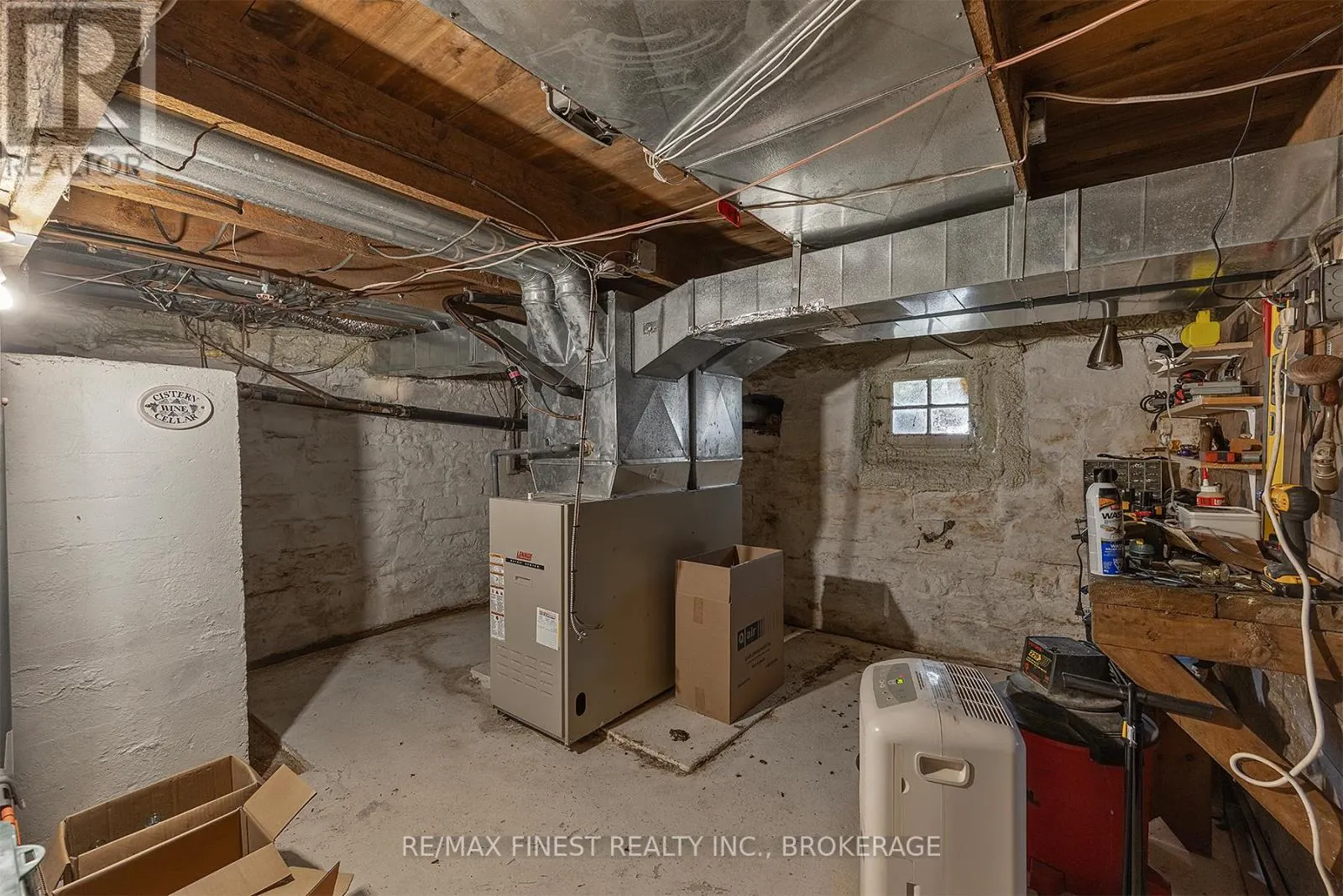 5033 EDDY LANE