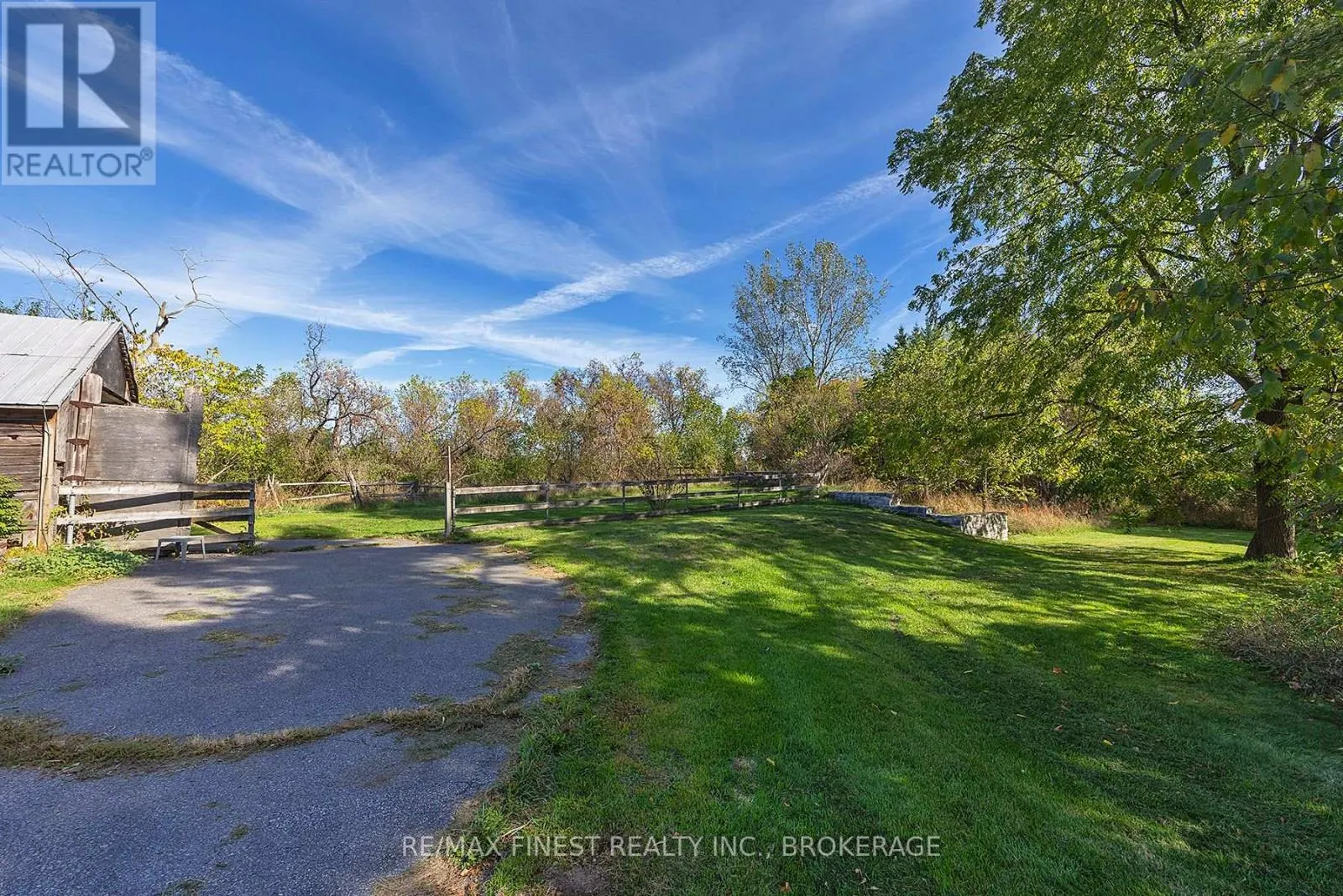 5033 EDDY LANE