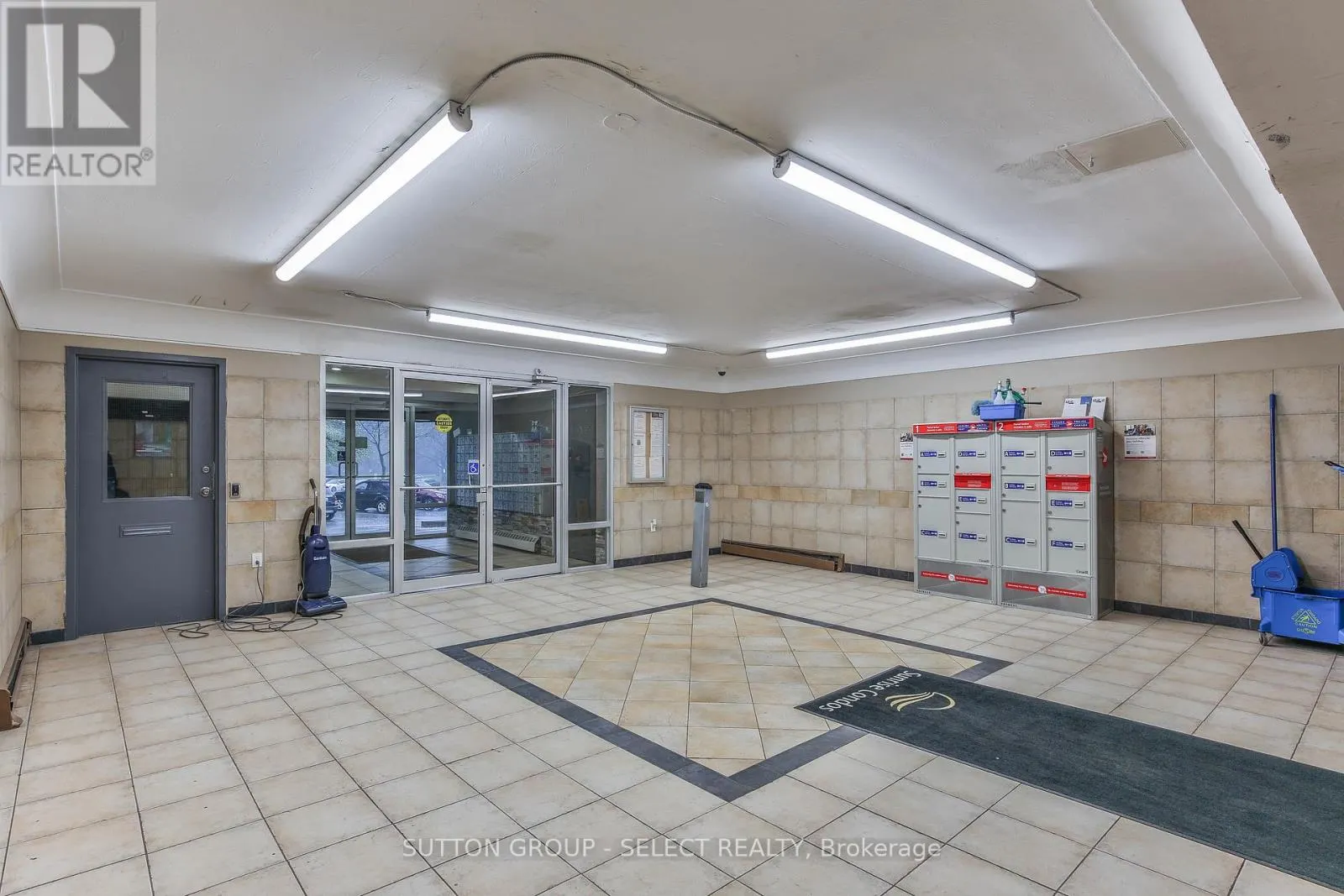 409 - 583 MORNINGTON AVENUE, #409