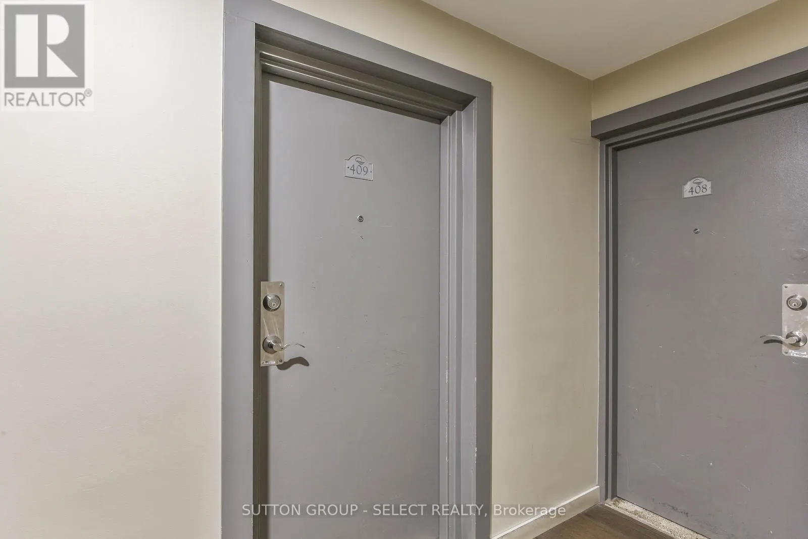 409 - 583 MORNINGTON AVENUE, #409