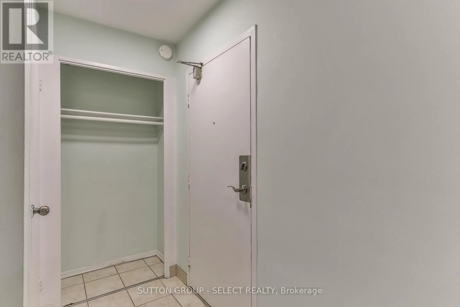 409 - 583 MORNINGTON AVENUE, #409