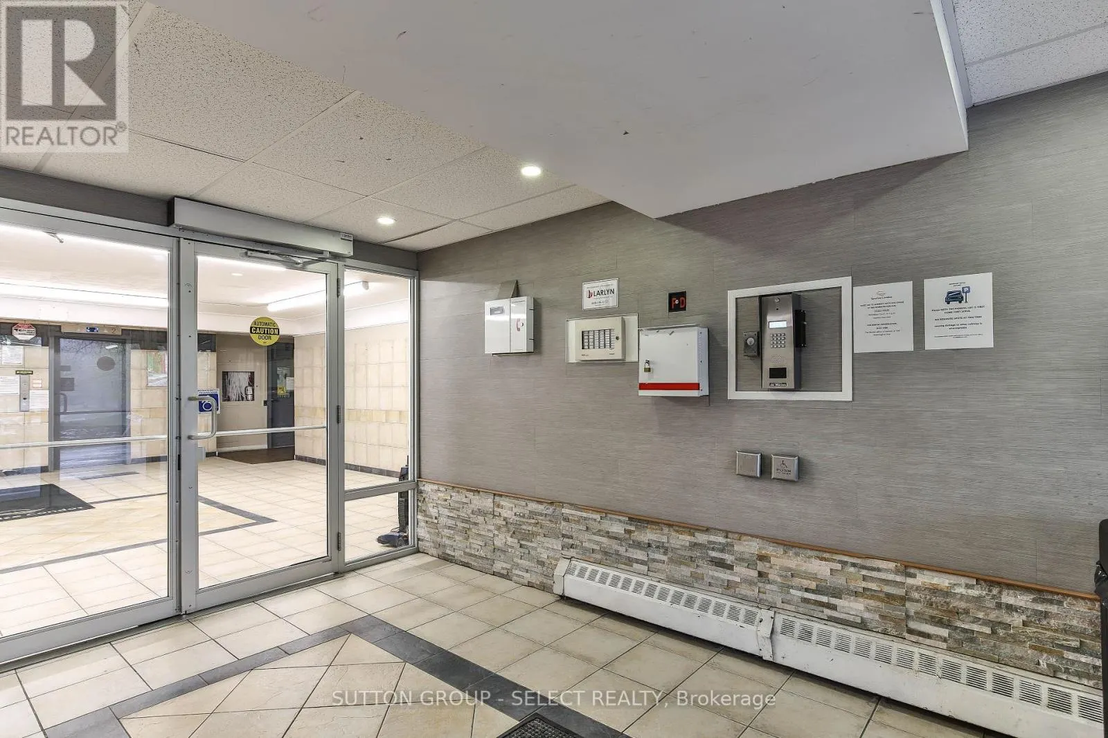 409 - 583 MORNINGTON AVENUE, #409