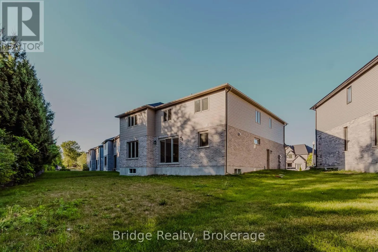 133 BIRDIE COURT E