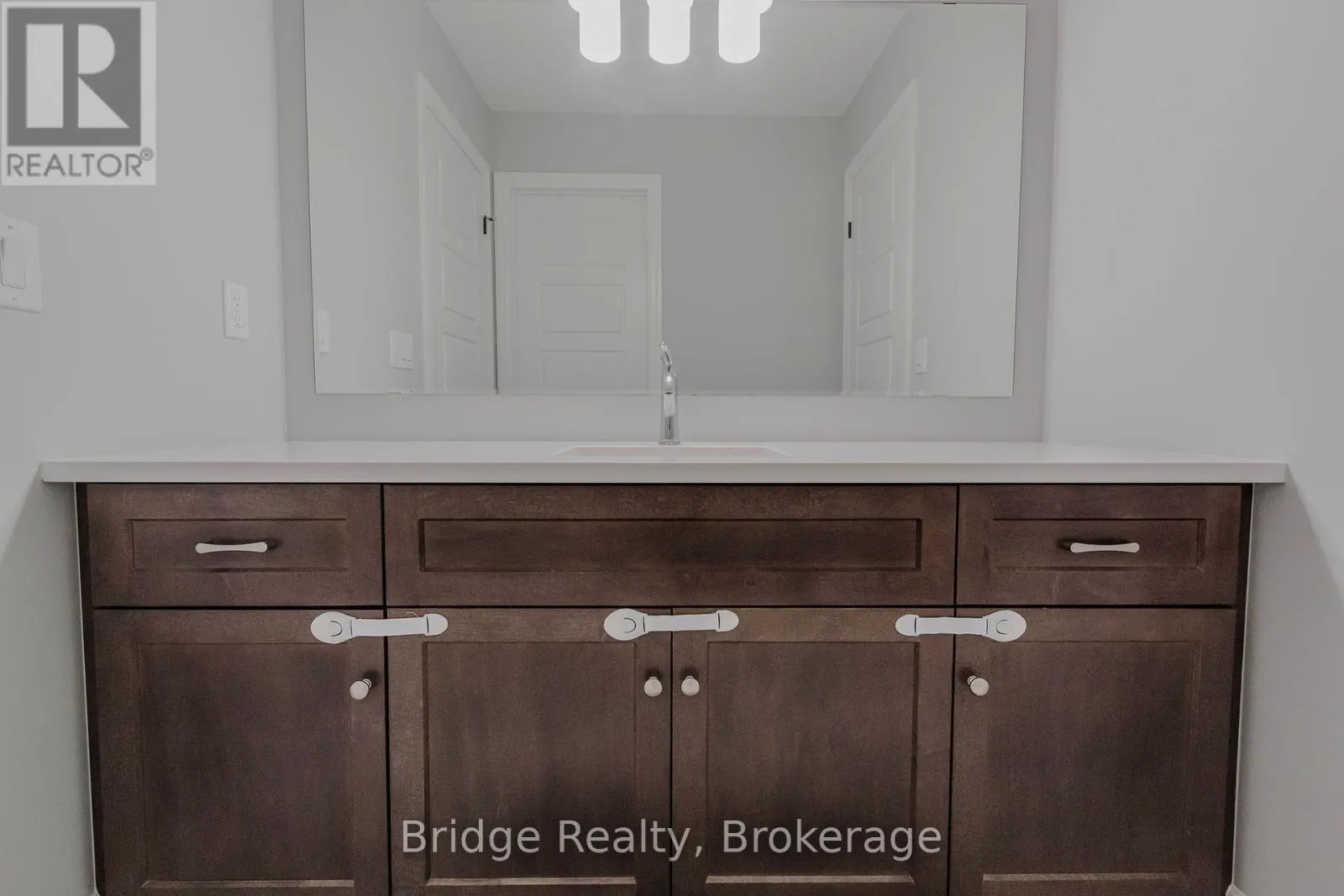 133 BIRDIE COURT E
