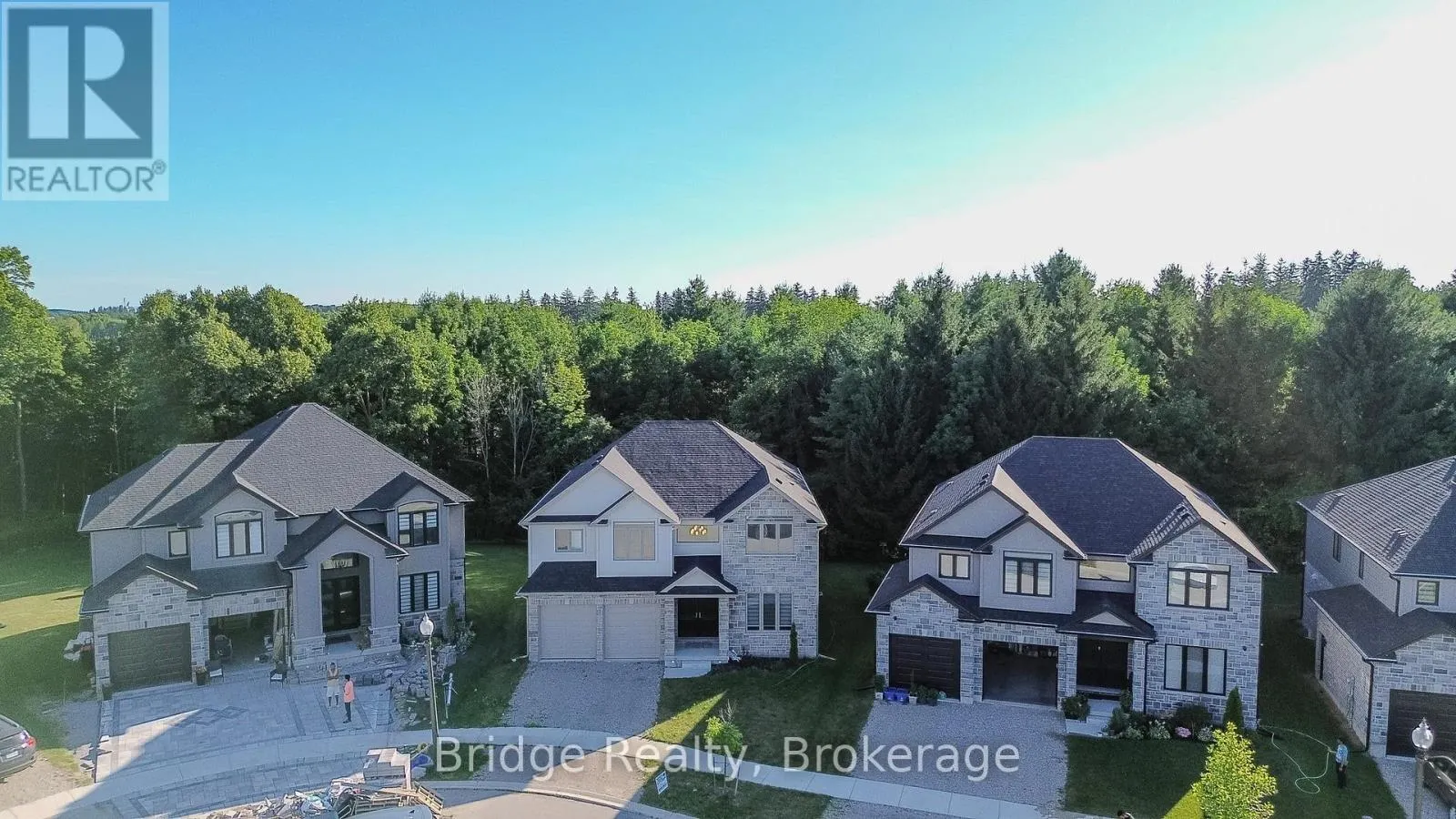 133 BIRDIE COURT E