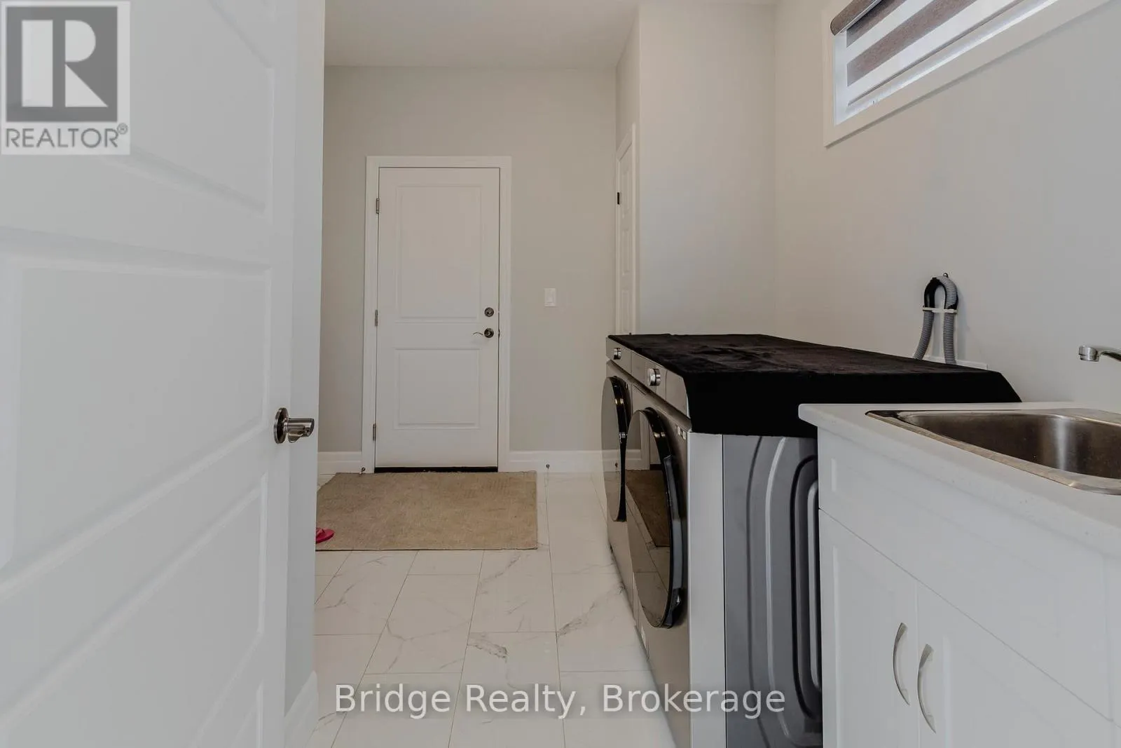 133 BIRDIE COURT E
