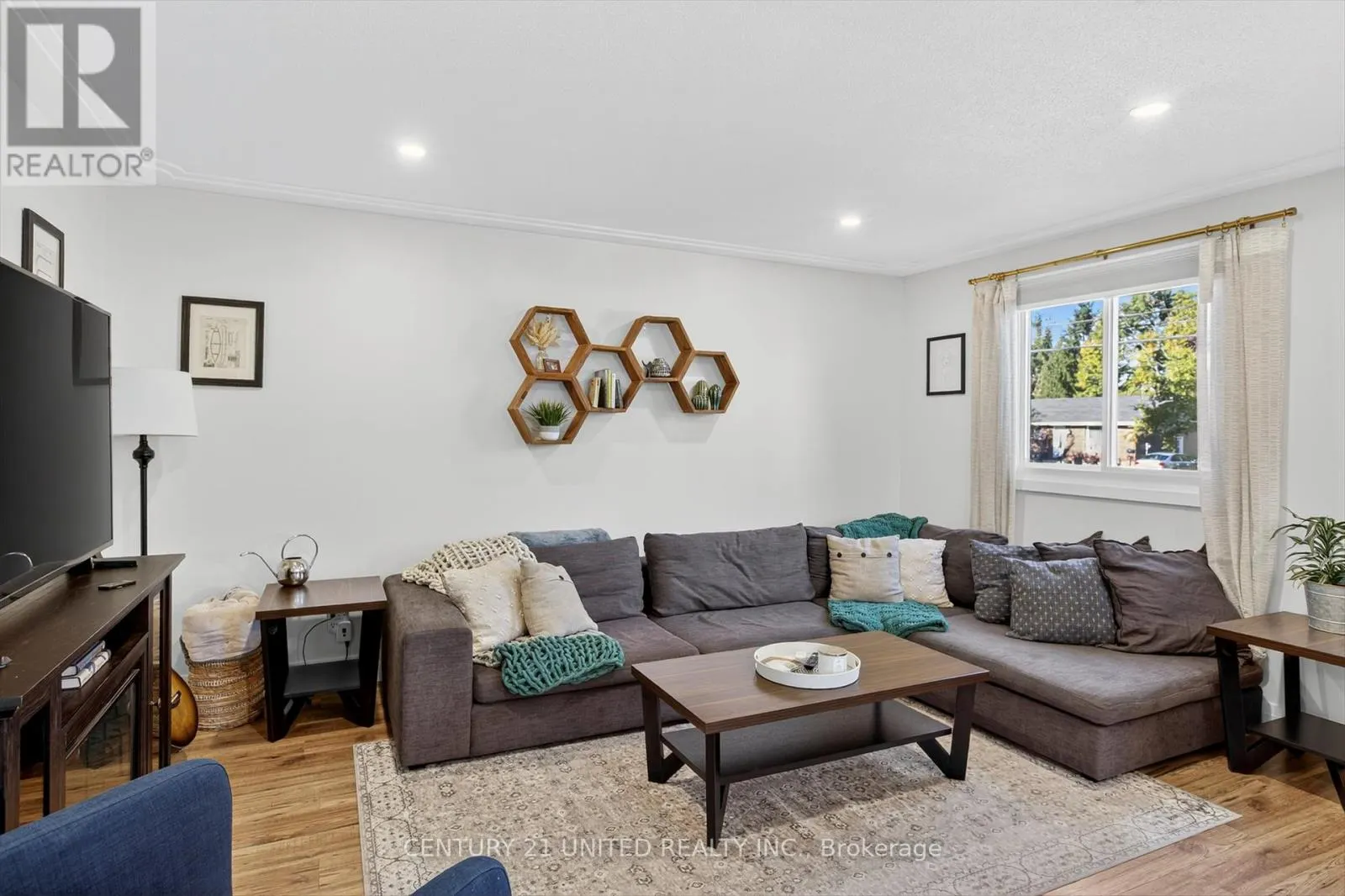 632 OTONABEE DRIVE