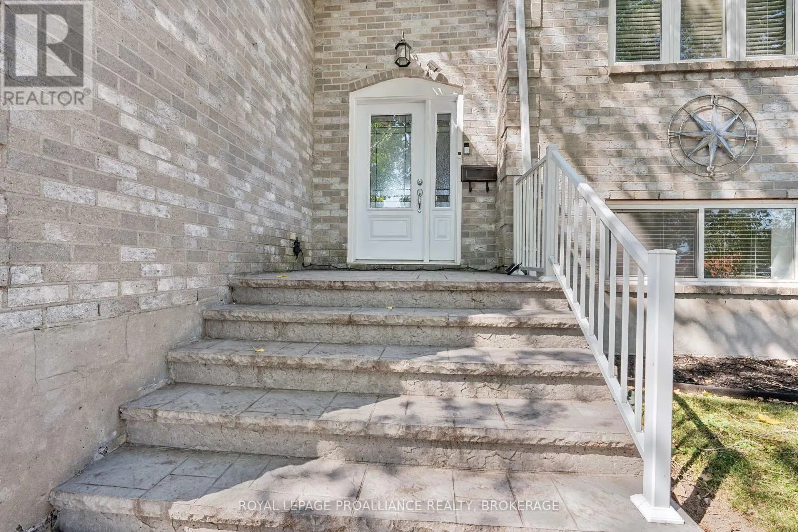50 DAVEY CRESCENT