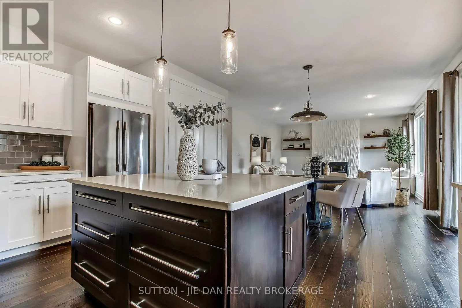 1413 KAINS WOODS TERRACE