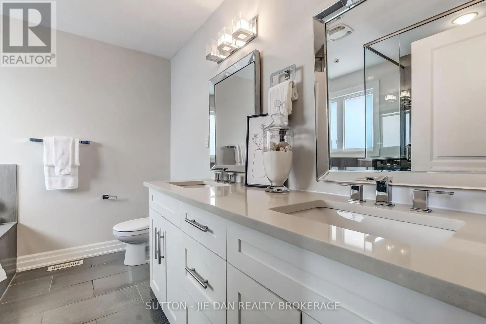1413 KAINS WOODS TERRACE