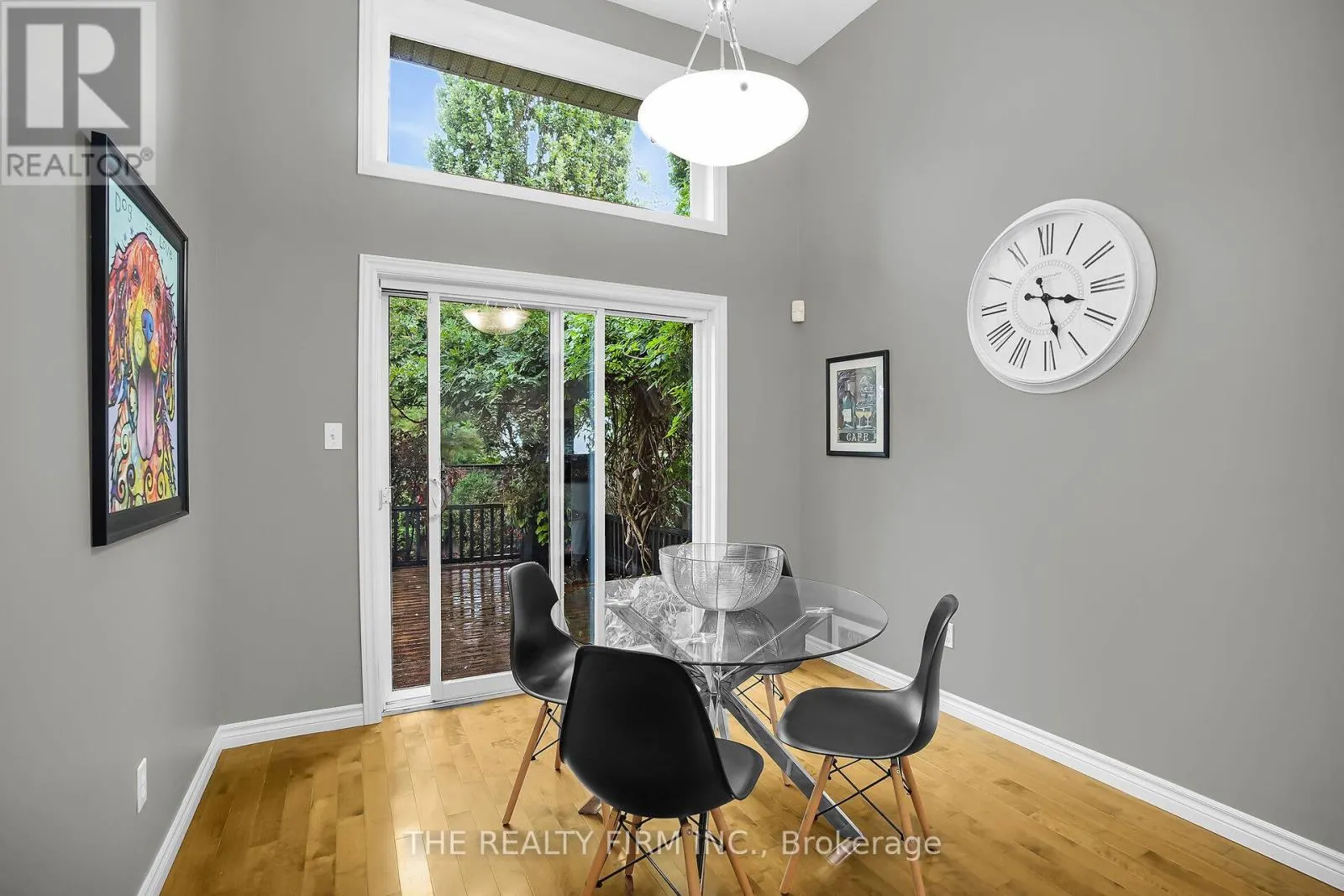 1689 BAYSWATER CRESCENT