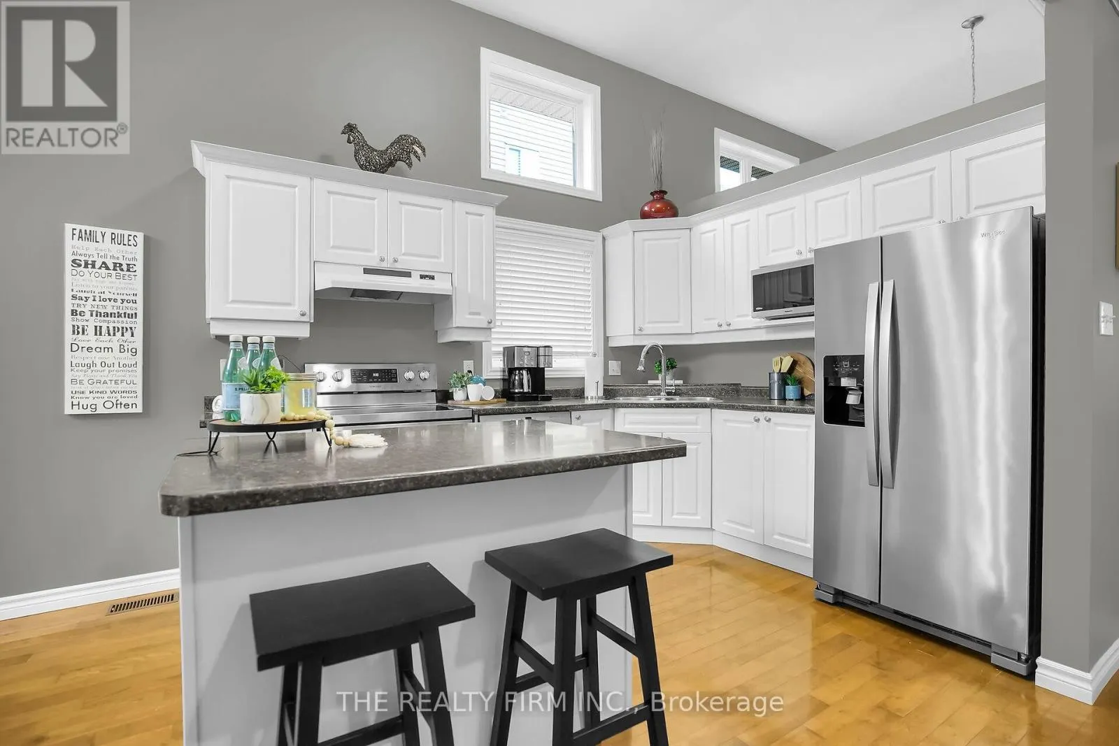 1689 BAYSWATER CRESCENT