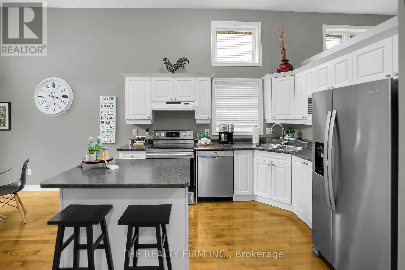 1689 BAYSWATER CRESCENT