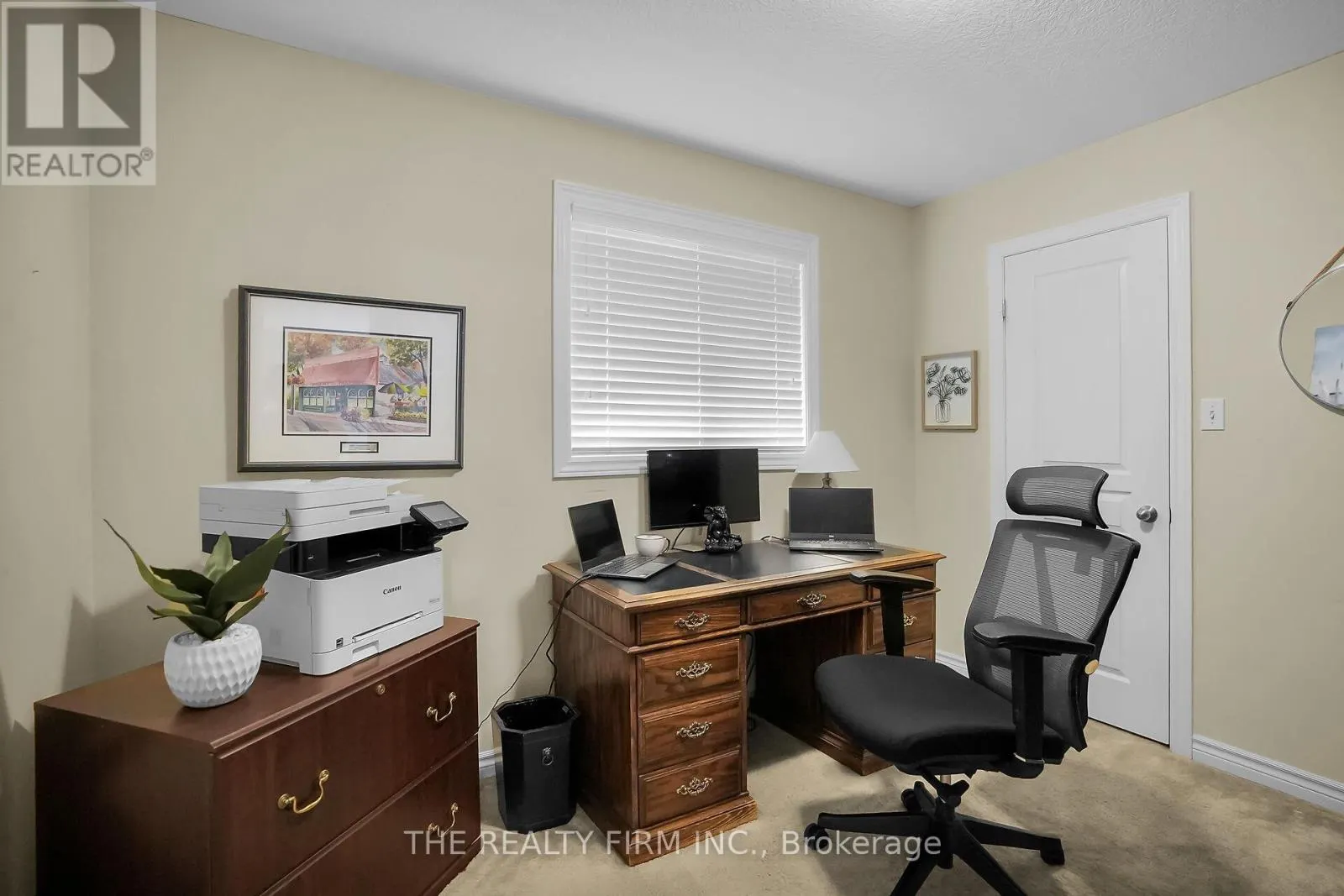1689 BAYSWATER CRESCENT