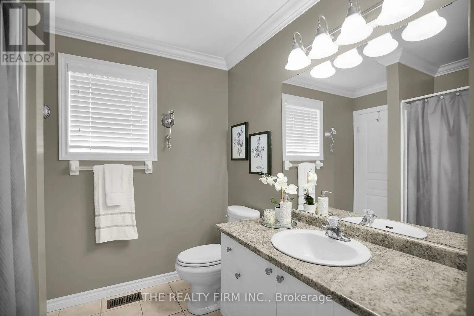 1689 BAYSWATER CRESCENT