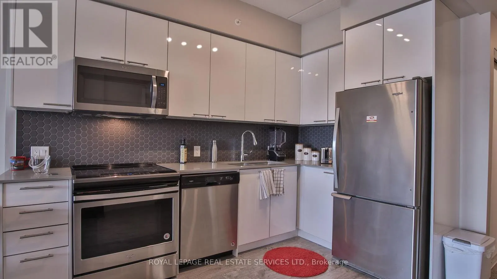 518 - 15 PRINCE ALBERT BOULEVARD