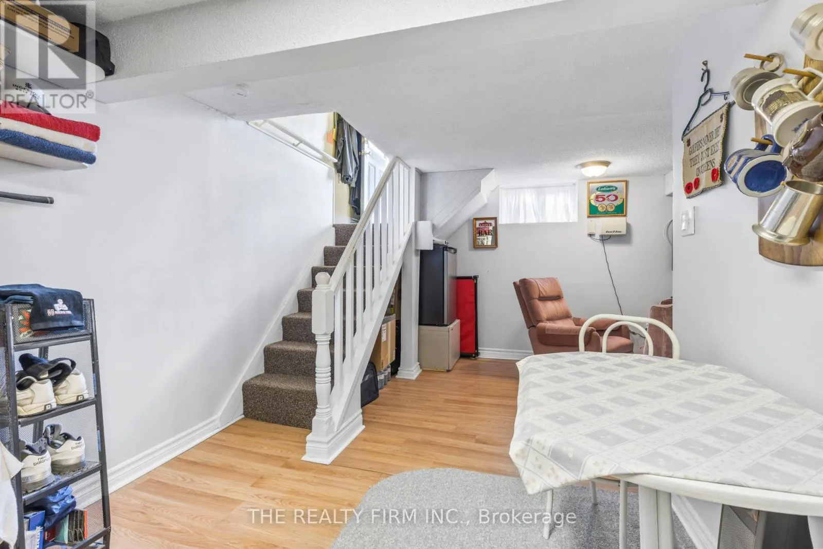 17 MAUD STREET
