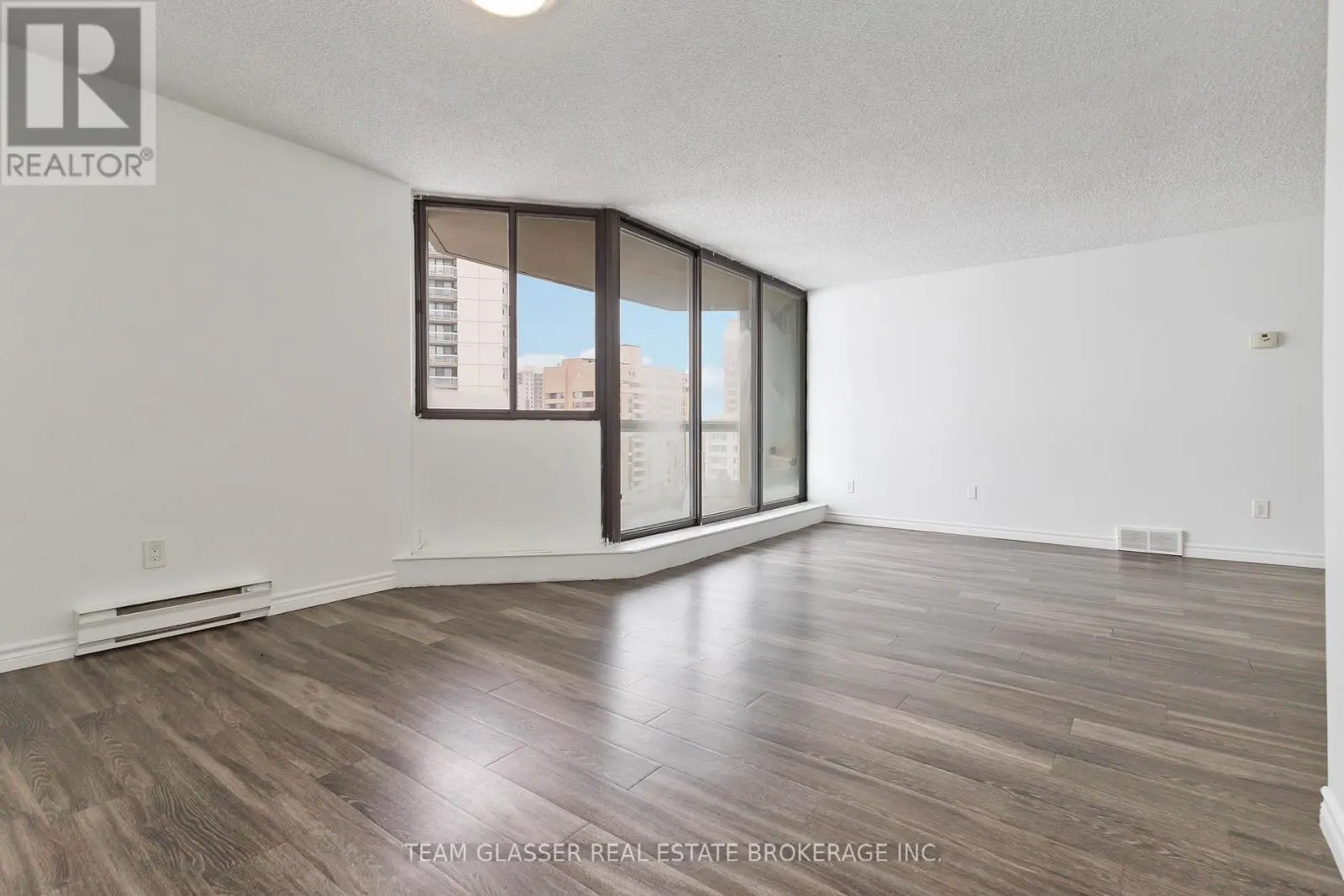 1806 - 340 COLBORNE STREET, #1806