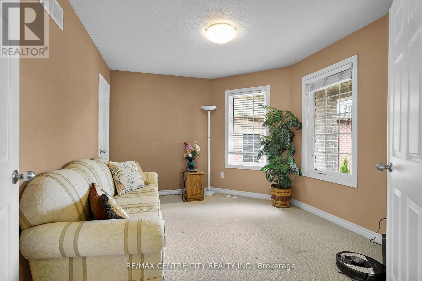 1307 NICOLE AVENUE