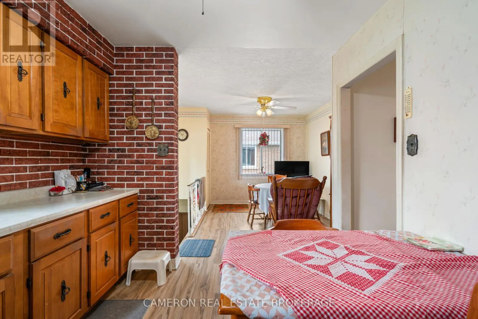 611 CARLETON STREET