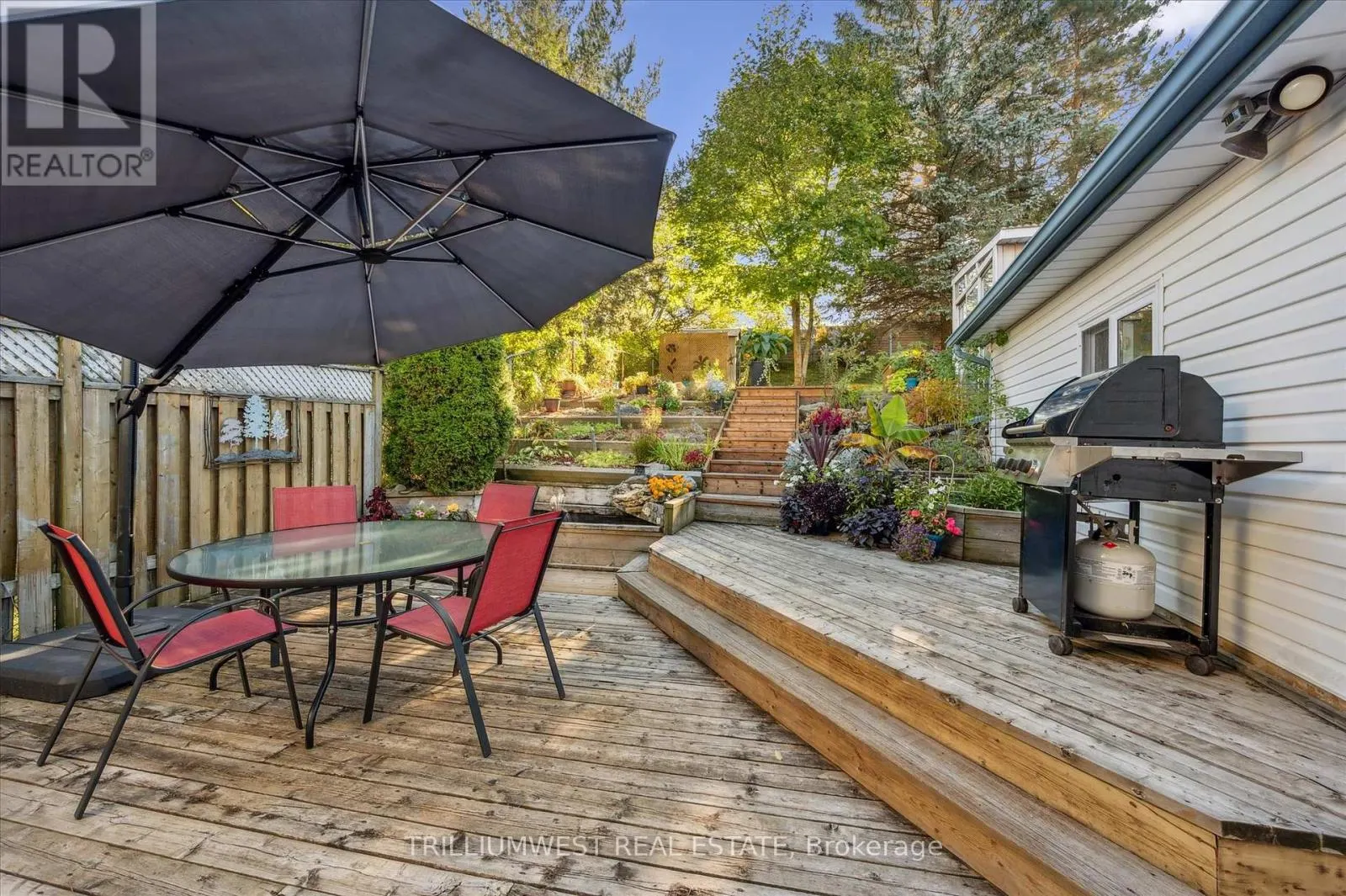 98 SHADELAND CRESCENT