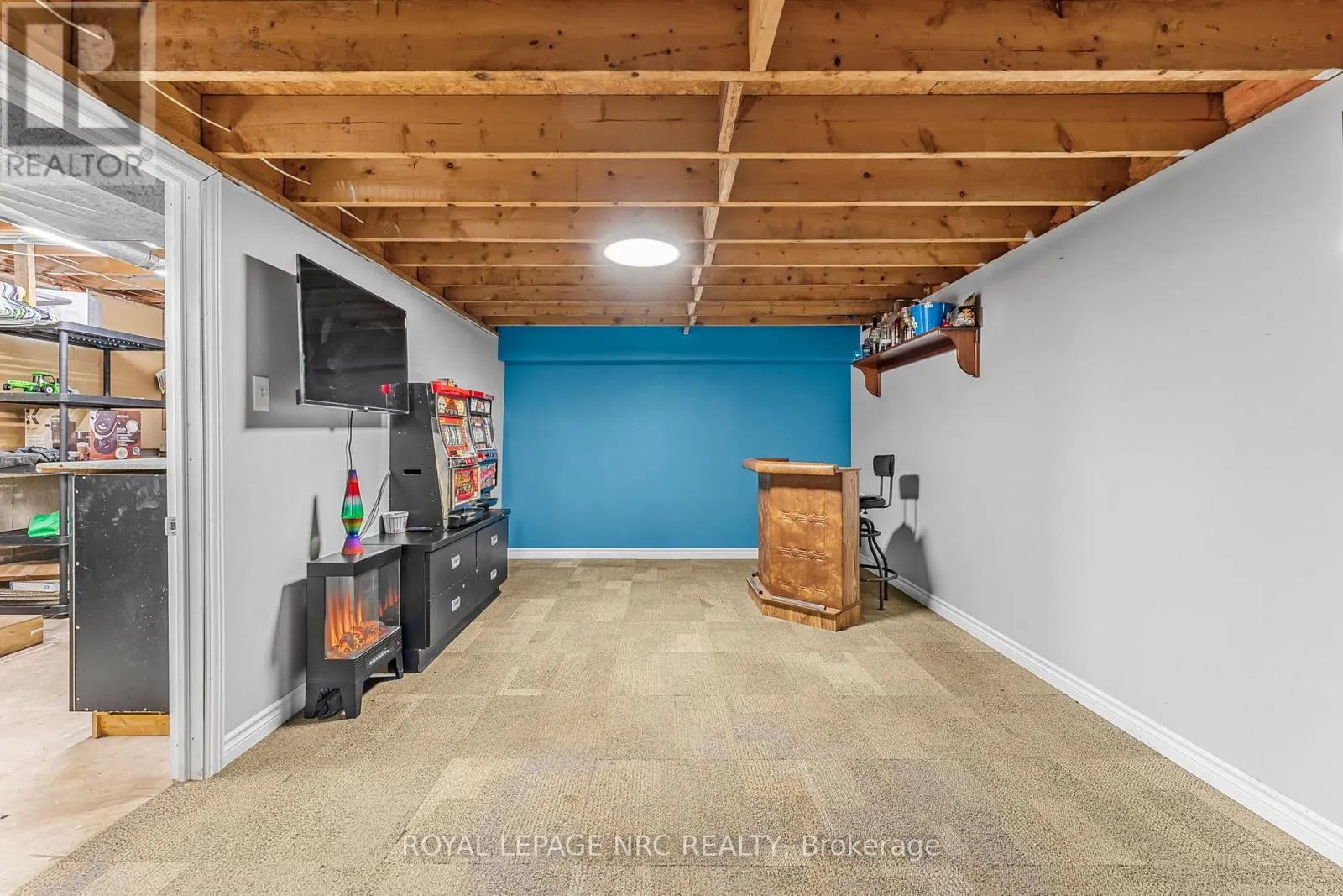 459 LAKEVIEW ROAD