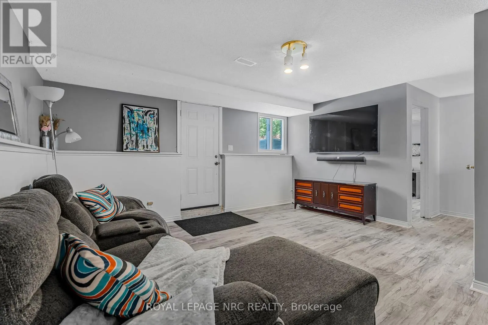 459 LAKEVIEW ROAD