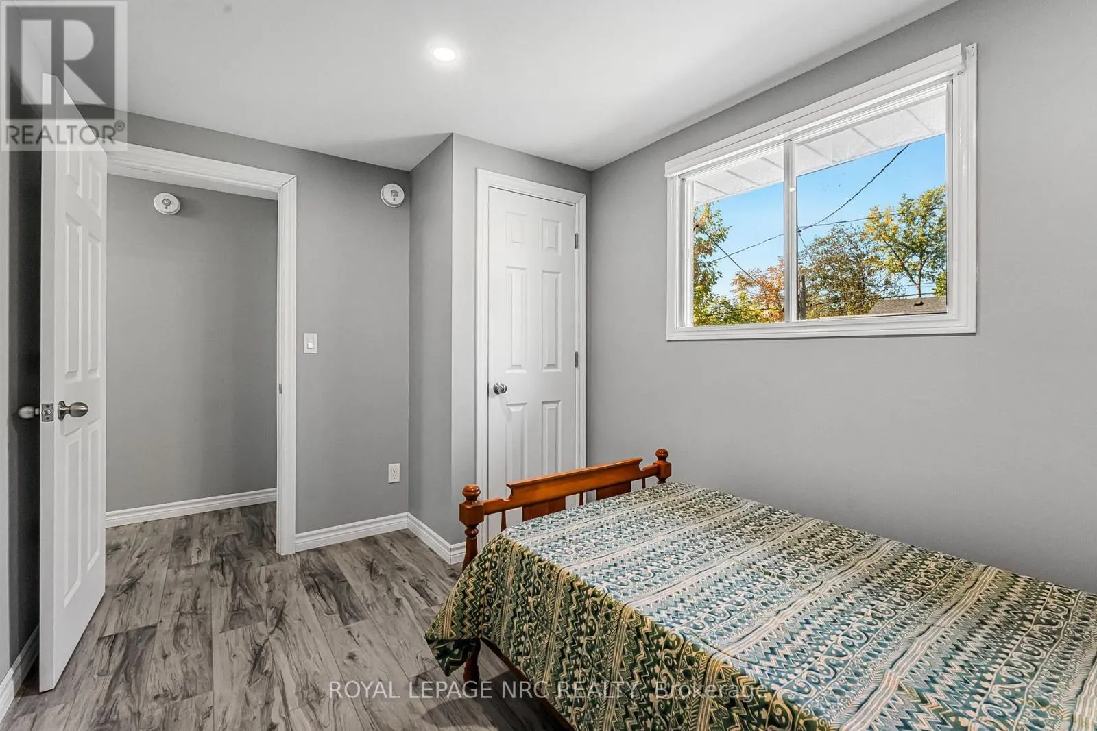459 LAKEVIEW ROAD