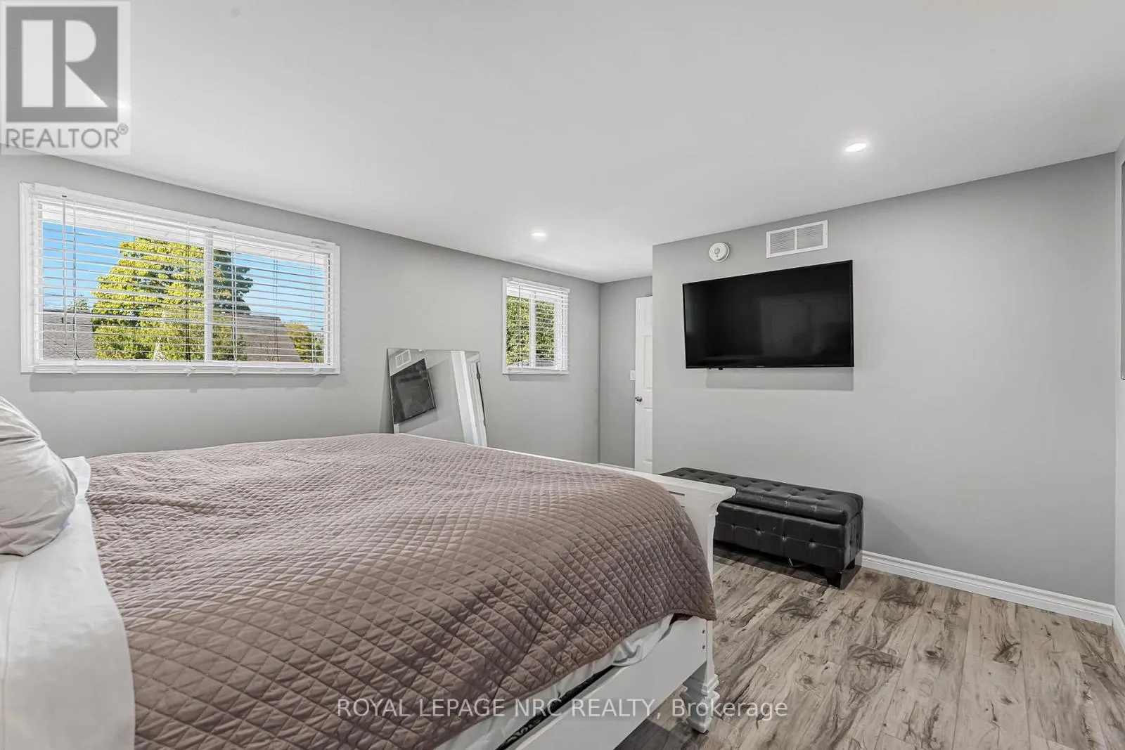 459 LAKEVIEW ROAD