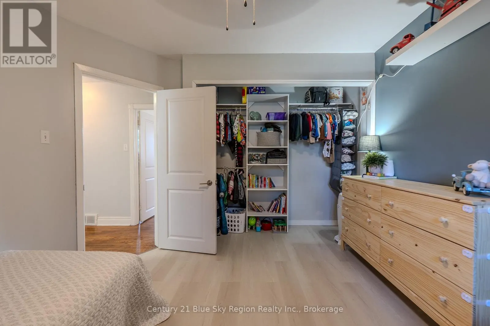 13 PRINCE EDWARD DRIVE
